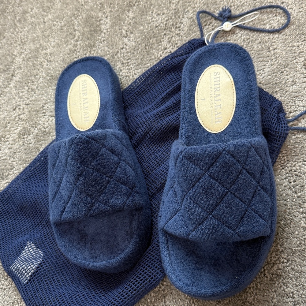 NEW SHIRALEAH women's sol pool slides in Blue size Small